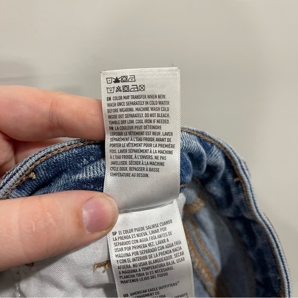 American Eagle Stretch Mom Jeans Distresses Light Wash High Rise Size 00 - Picture 12 of 12